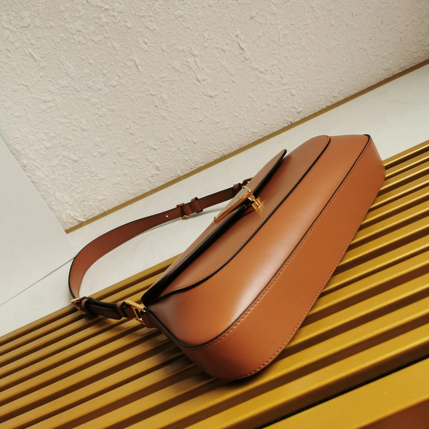 Prada Satchel Bags WrinkleFree 71577