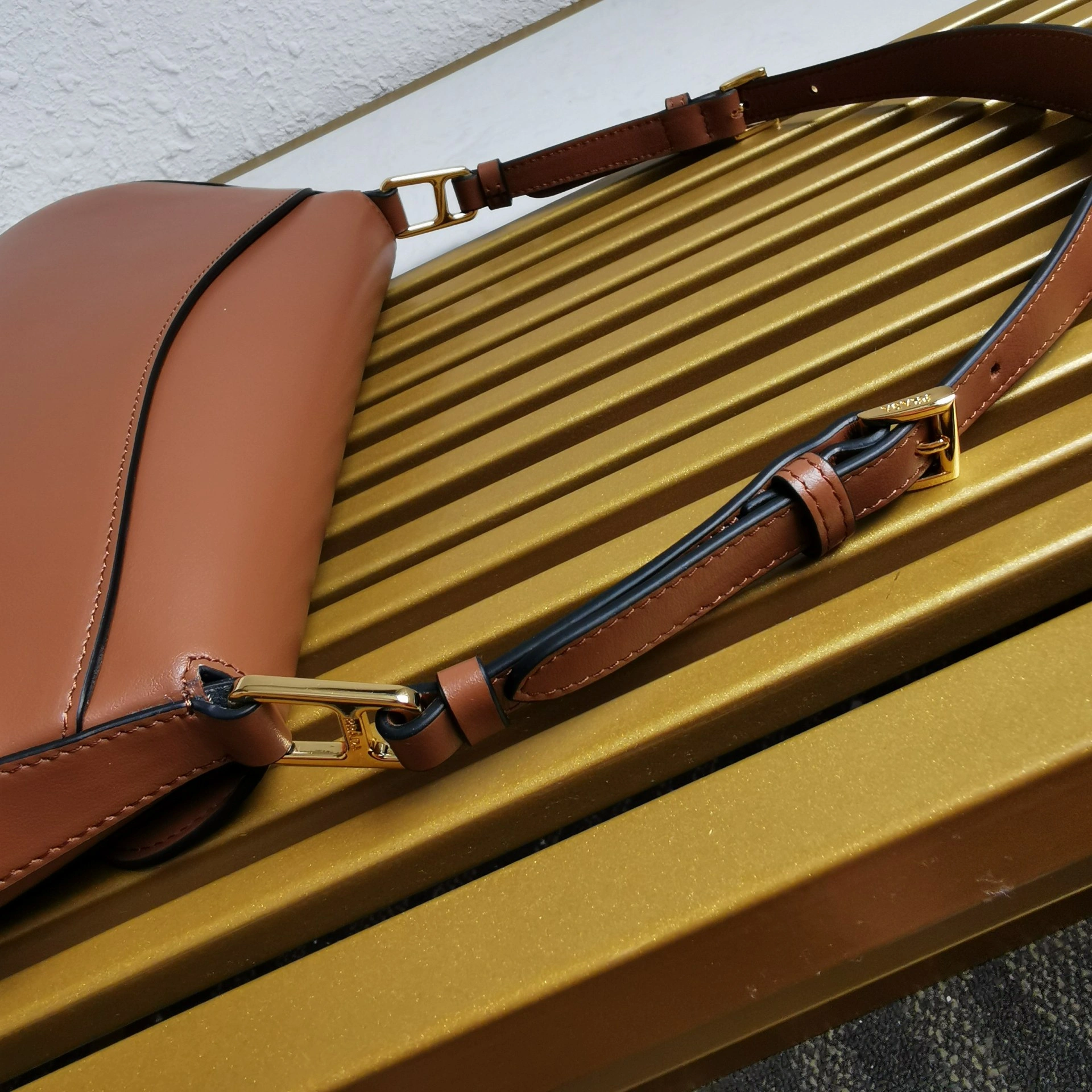 Prada Satchel Bags WrinkleFree 71577