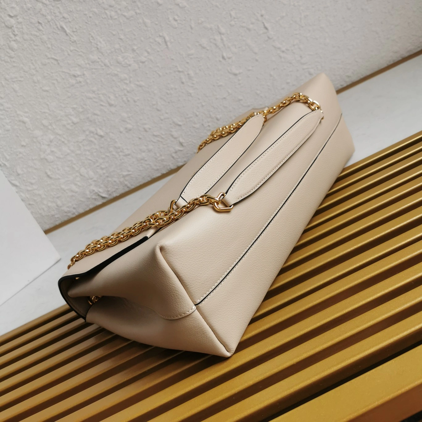 Versatile Prada Satchel Bags 71570