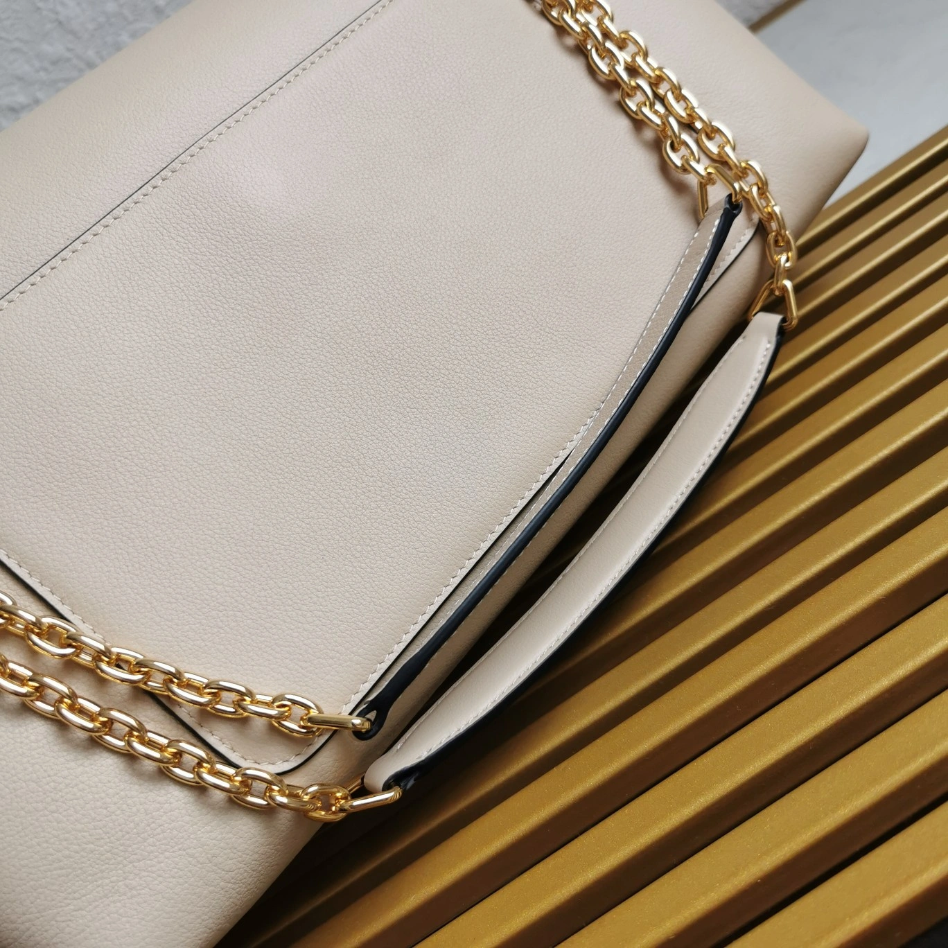 Versatile Prada Satchel Bags 71570