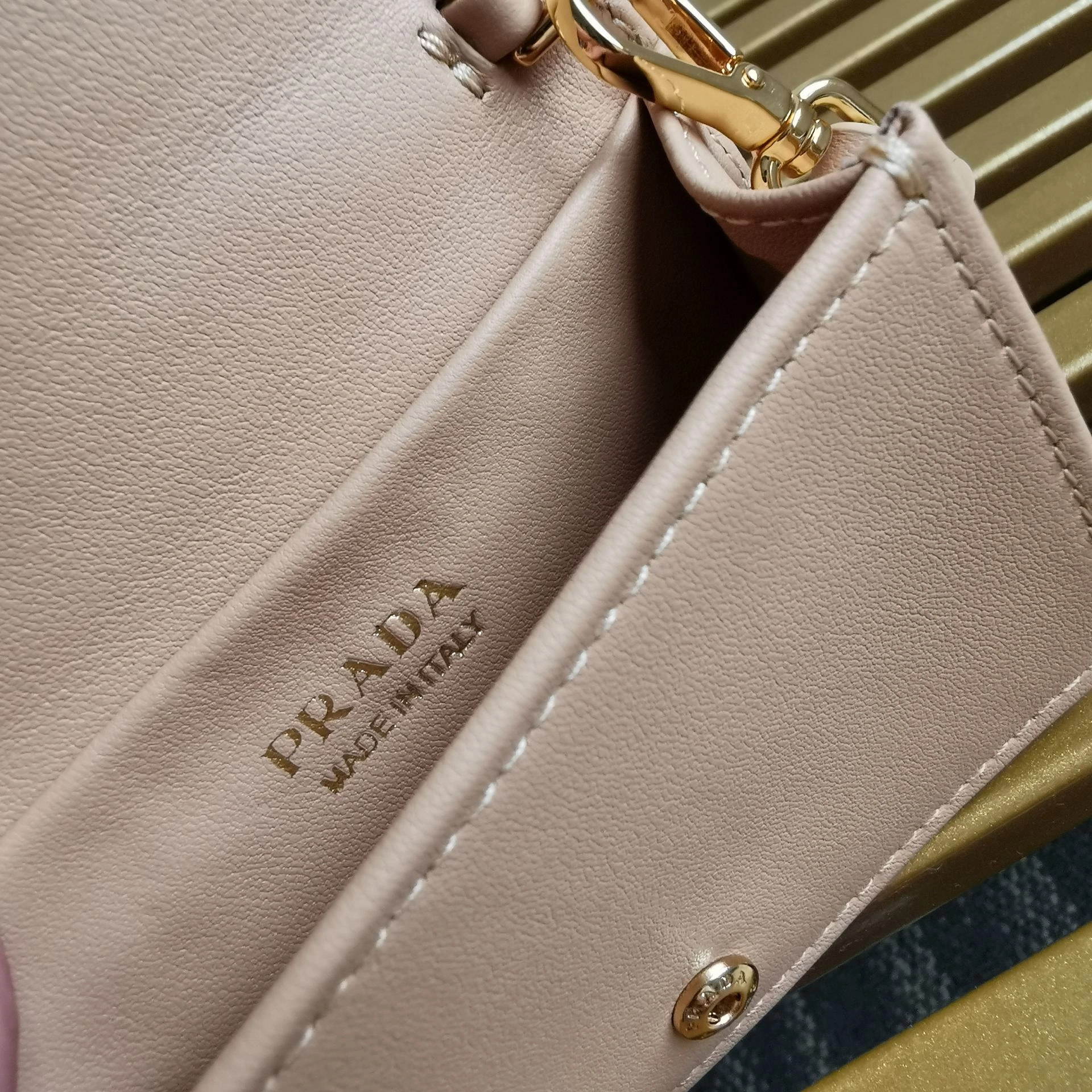 Prada Satchel Bags Soft 71608