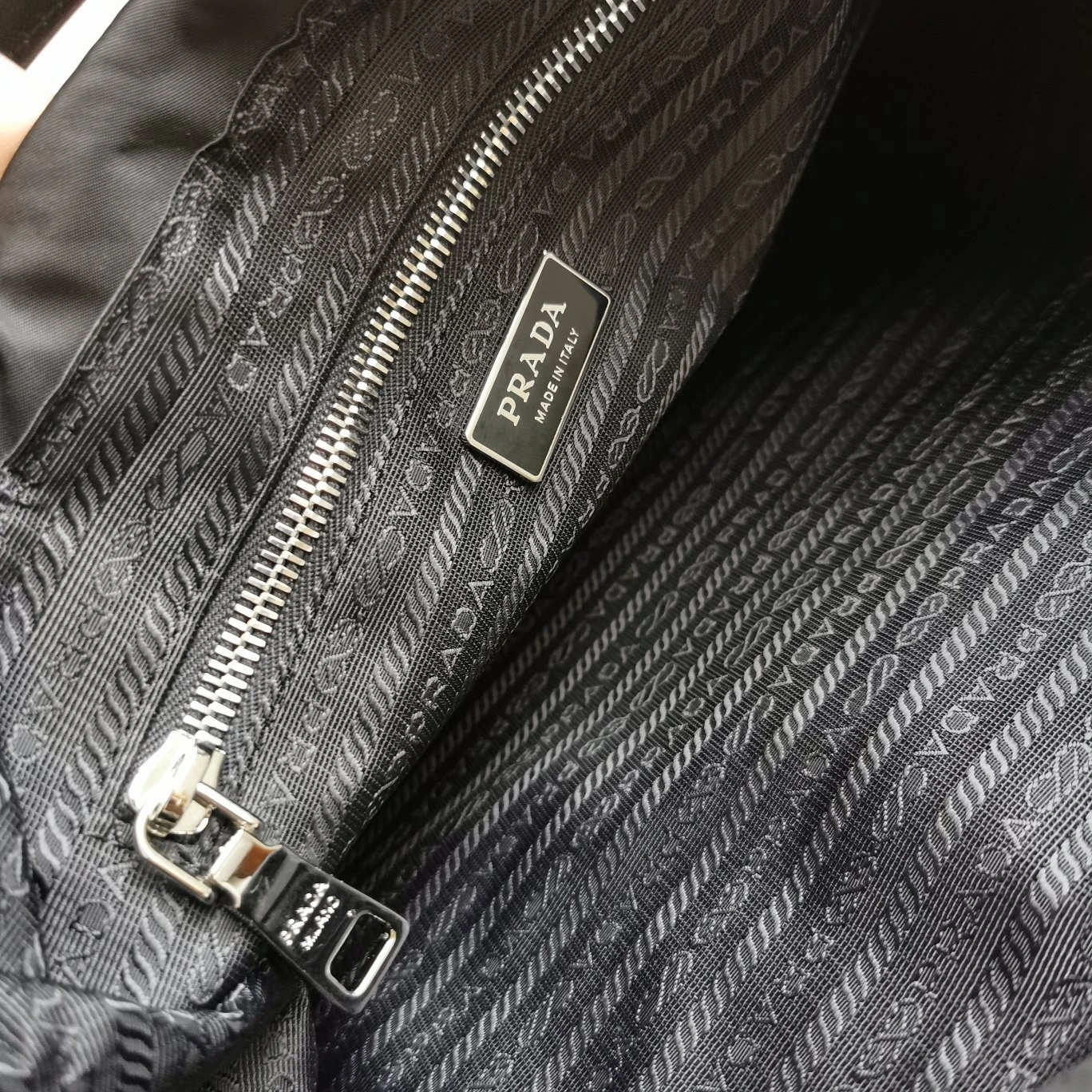 Prada Satchel Bags Versatile 71568