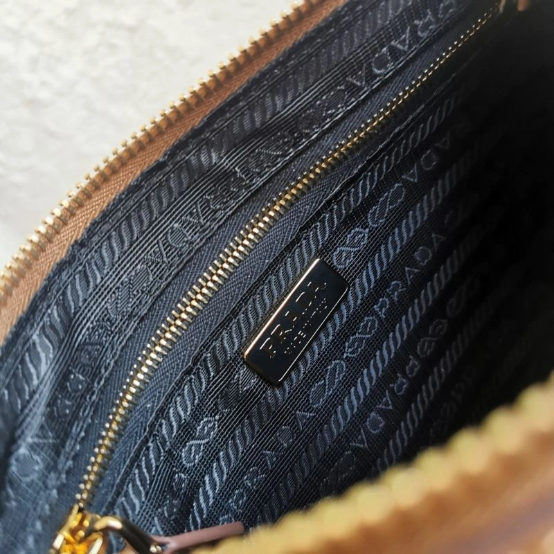 Minimalist Prada Satchel Bags 60699