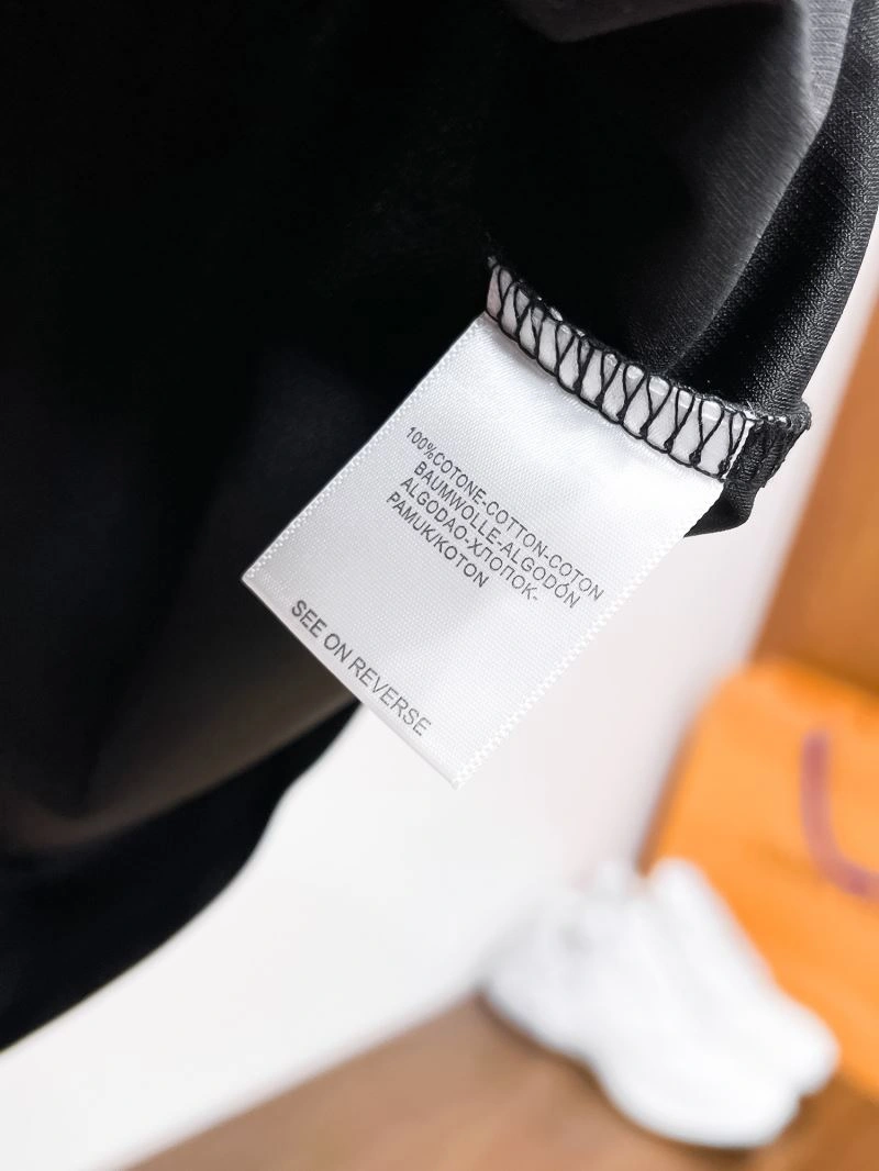 Elegant Prada Shirts 169965