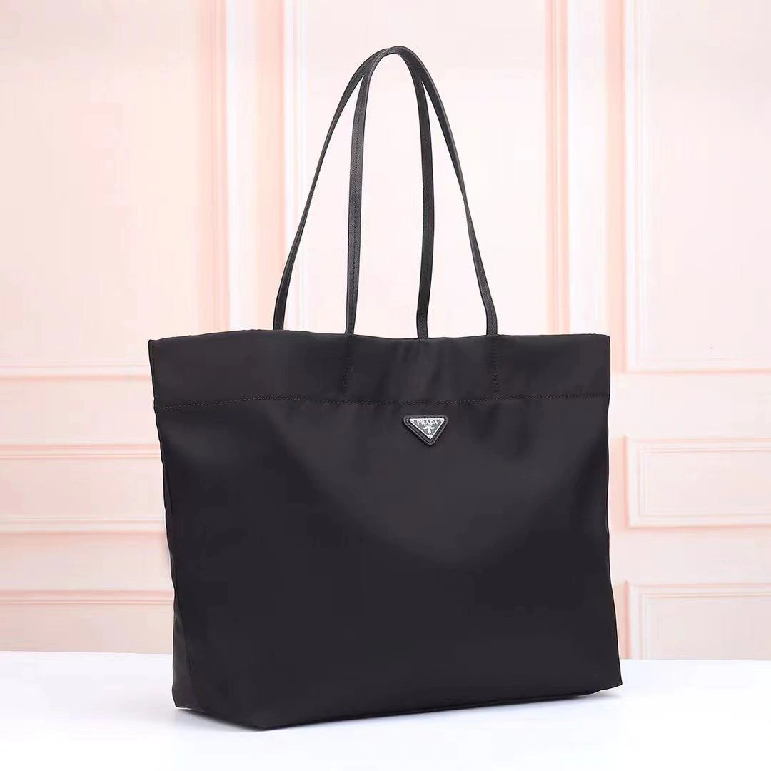 Resilient Prada Shopping Bags 90613