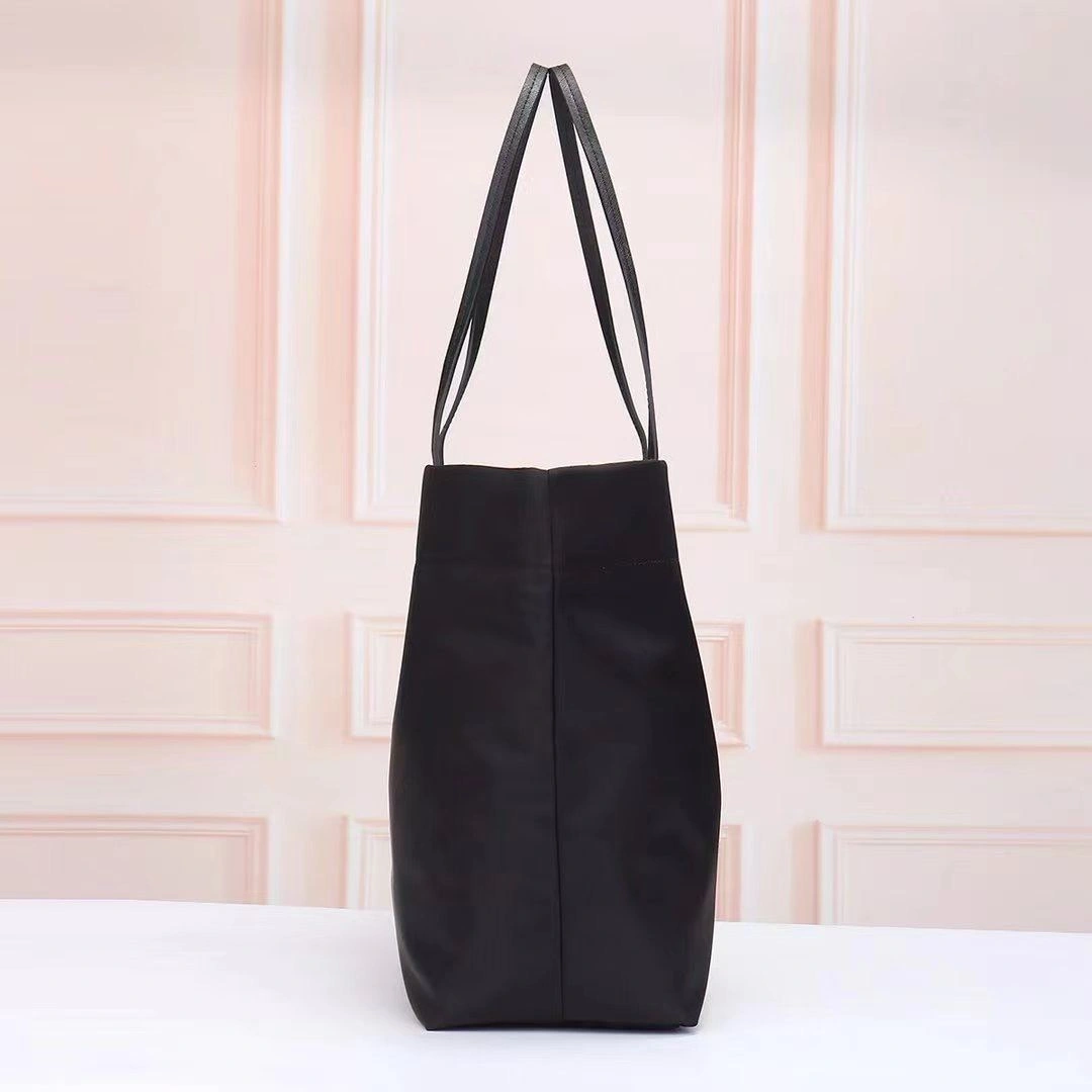 Resilient Prada Shopping Bags 90613