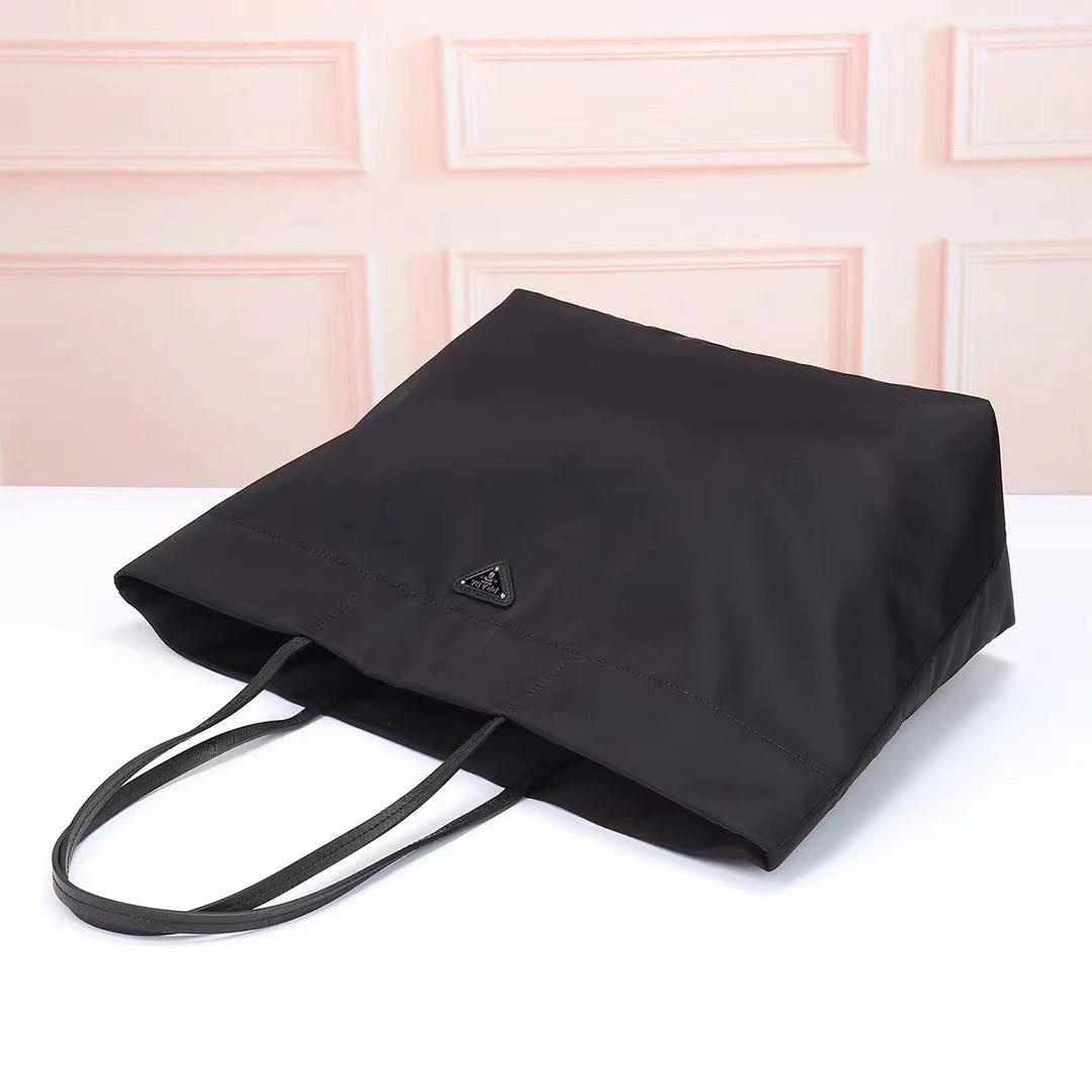 Resilient Prada Shopping Bags 90613