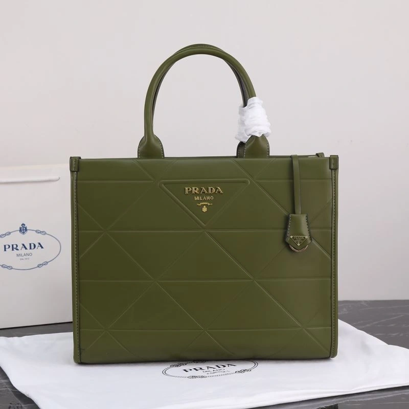 Trendsetting Prada Shopping Bags 87144