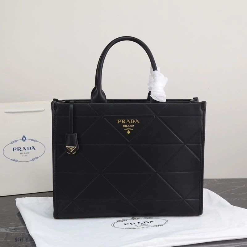 Prada Shopping Bags EyeCatching 87176