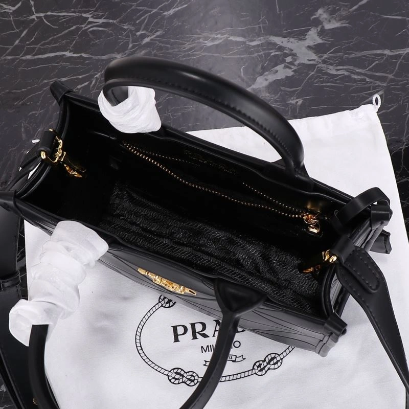 Fashionable Prada Shopping Bags 87143