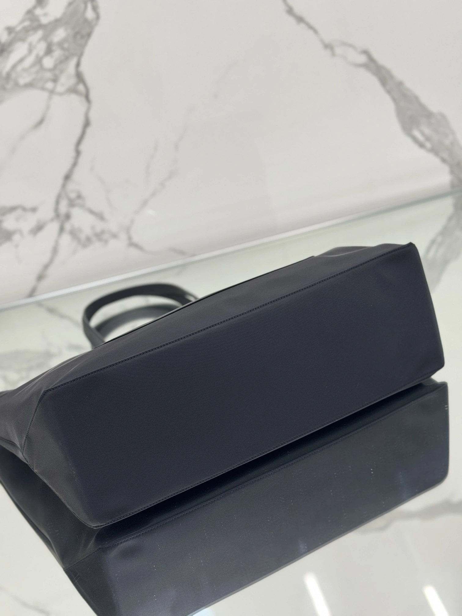 Prada Shopping Bags TechFriendly 73646