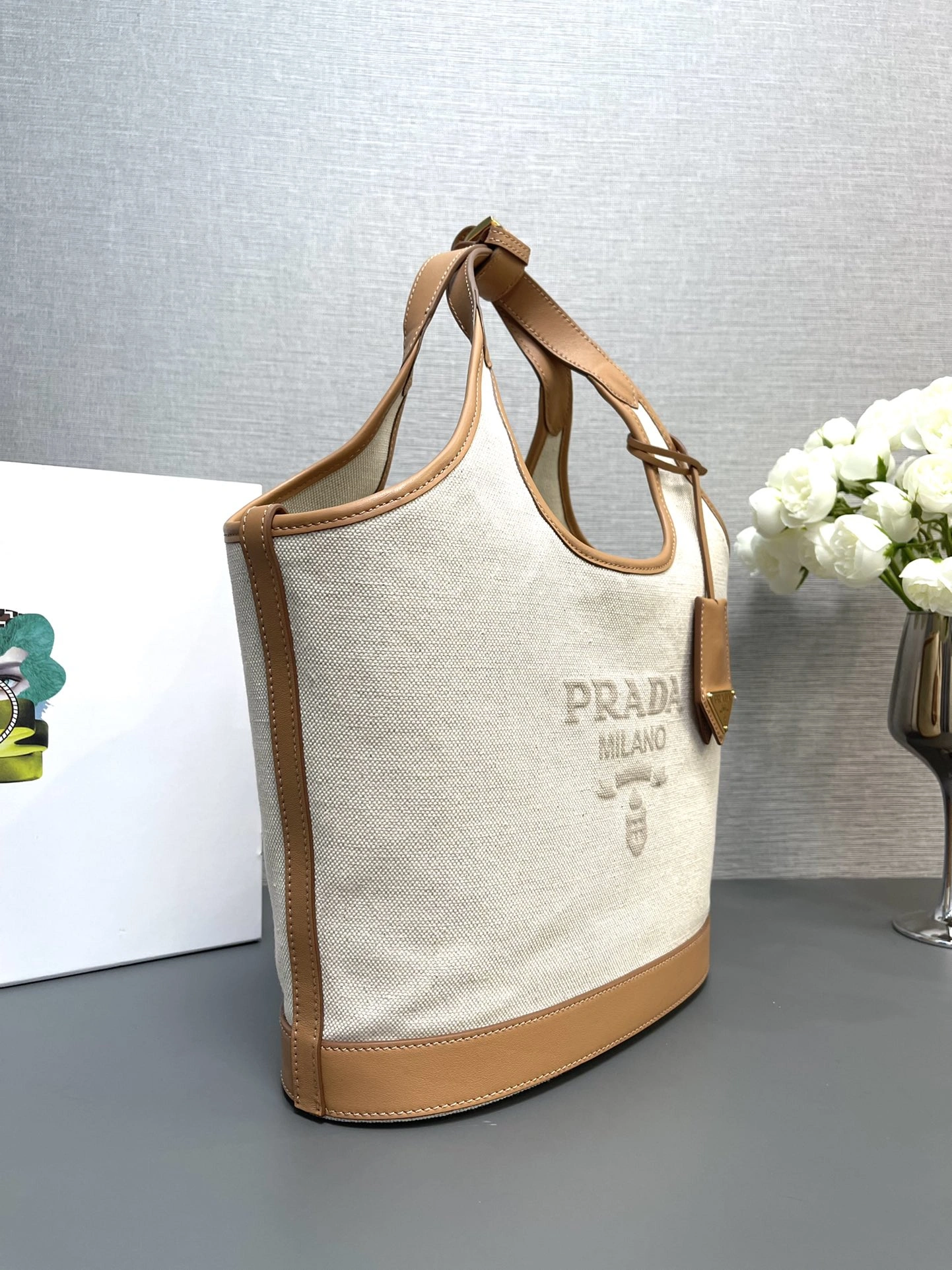 Prada Shopping Bags Seasonal 73644
