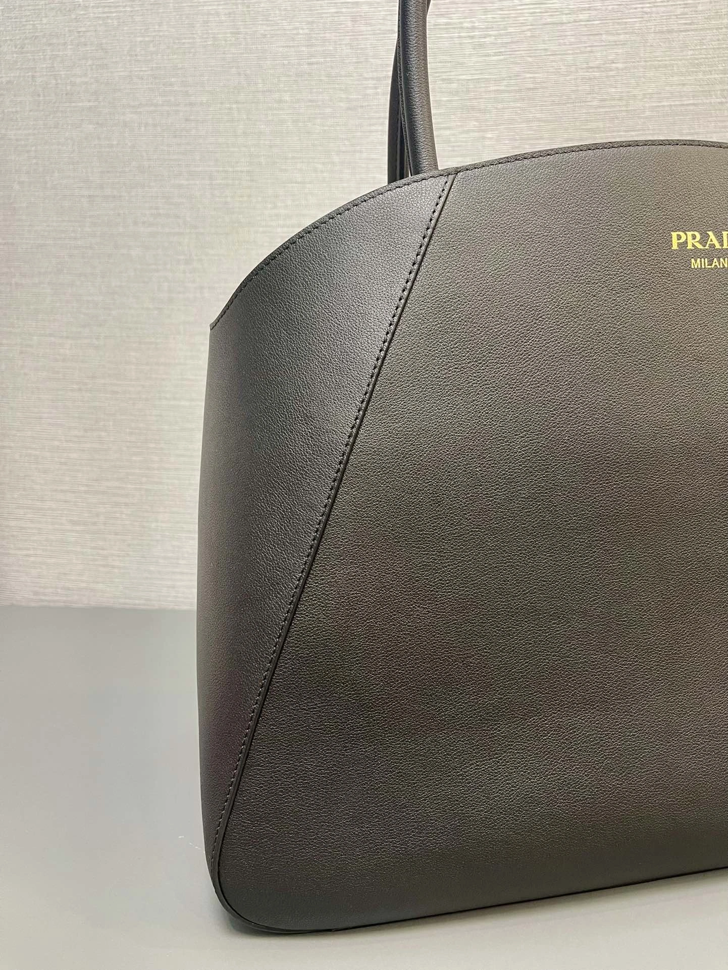 Sporty Prada Shopping Bags 71644
