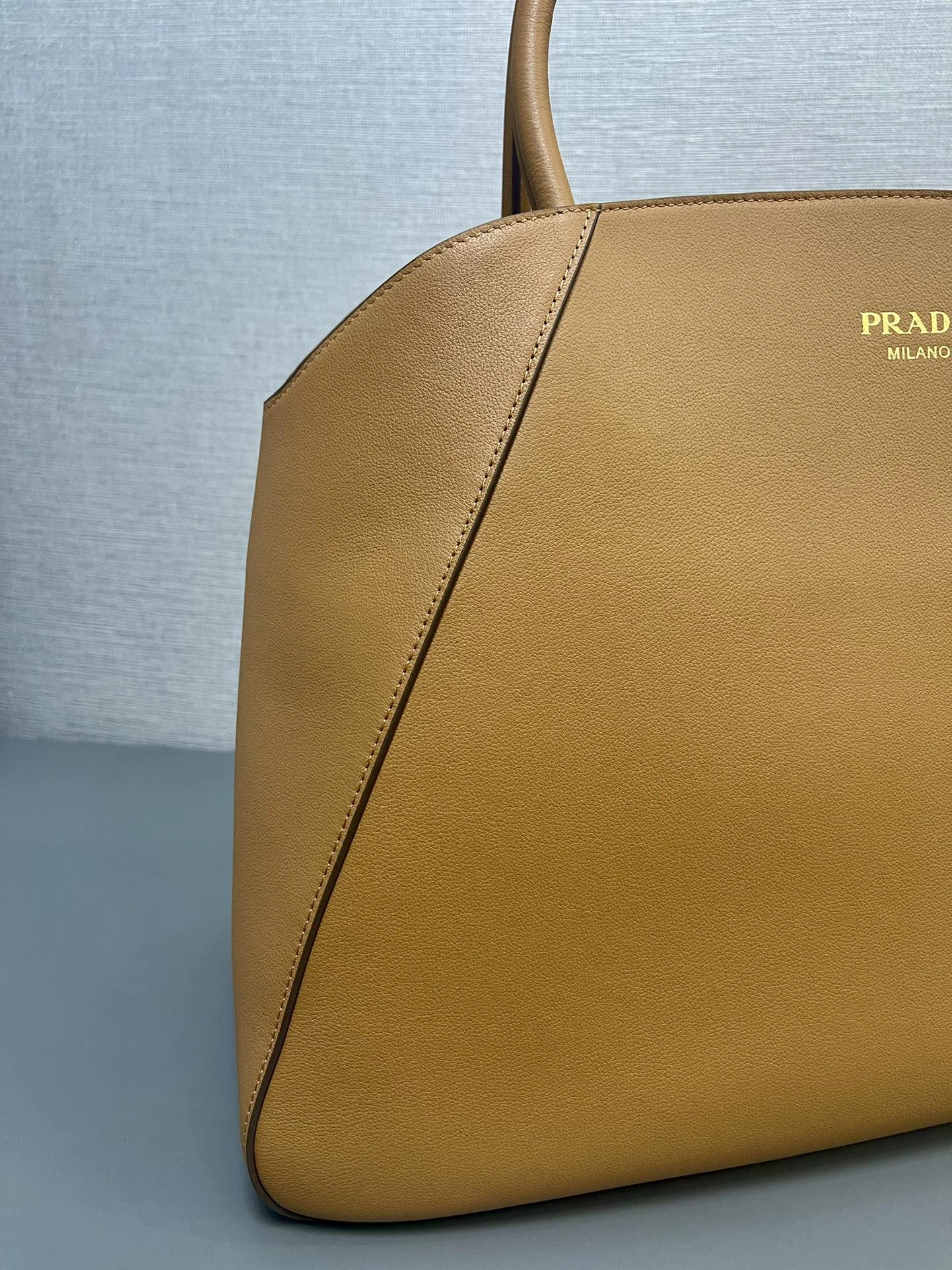 Prada Shopping Bags SunProtective 71648