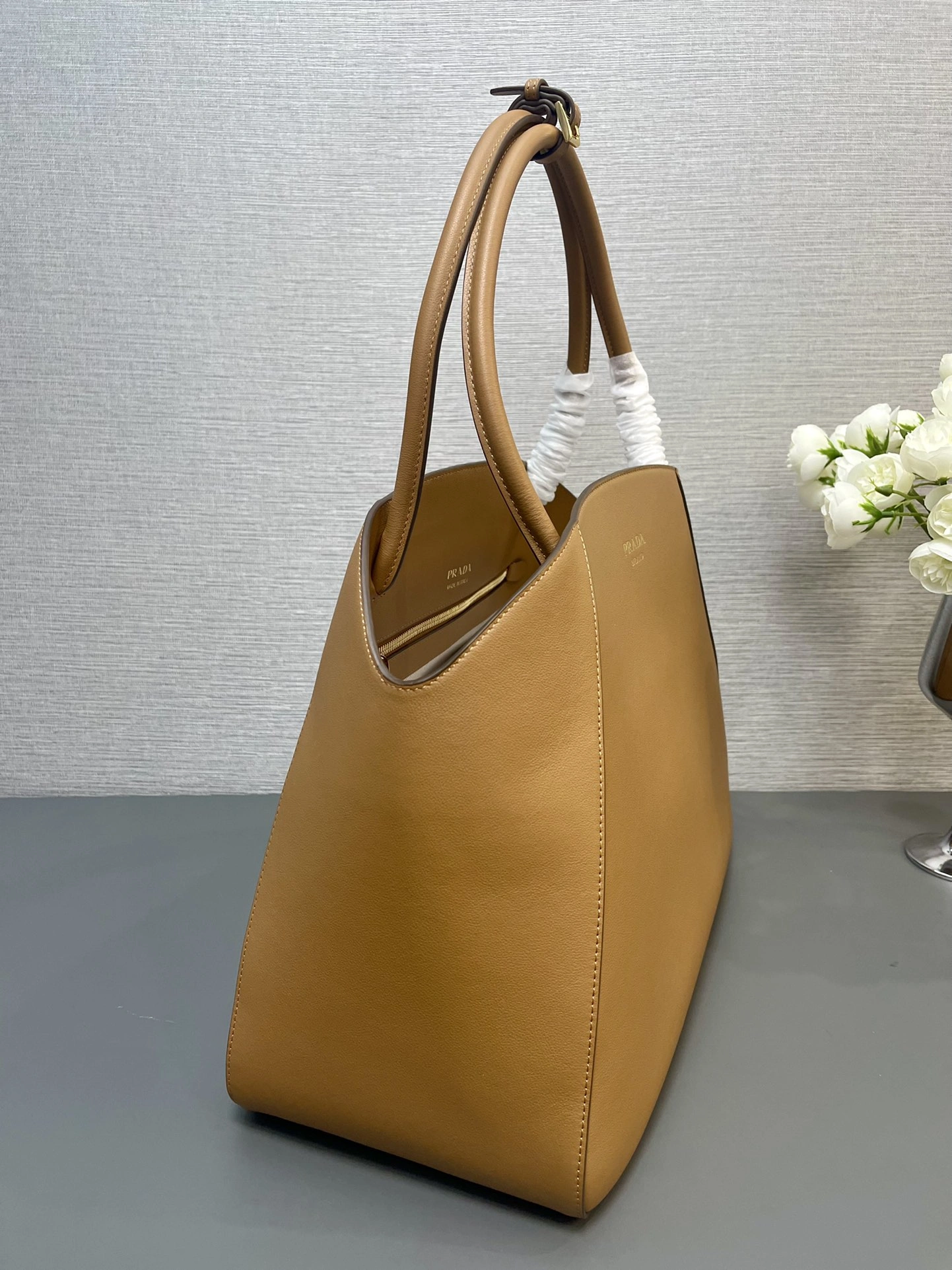 Prada Shopping Bags SunProtective 71648