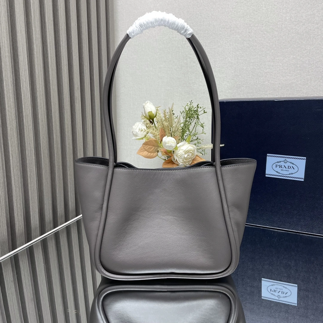 Premium Prada Shopping Bags 71669