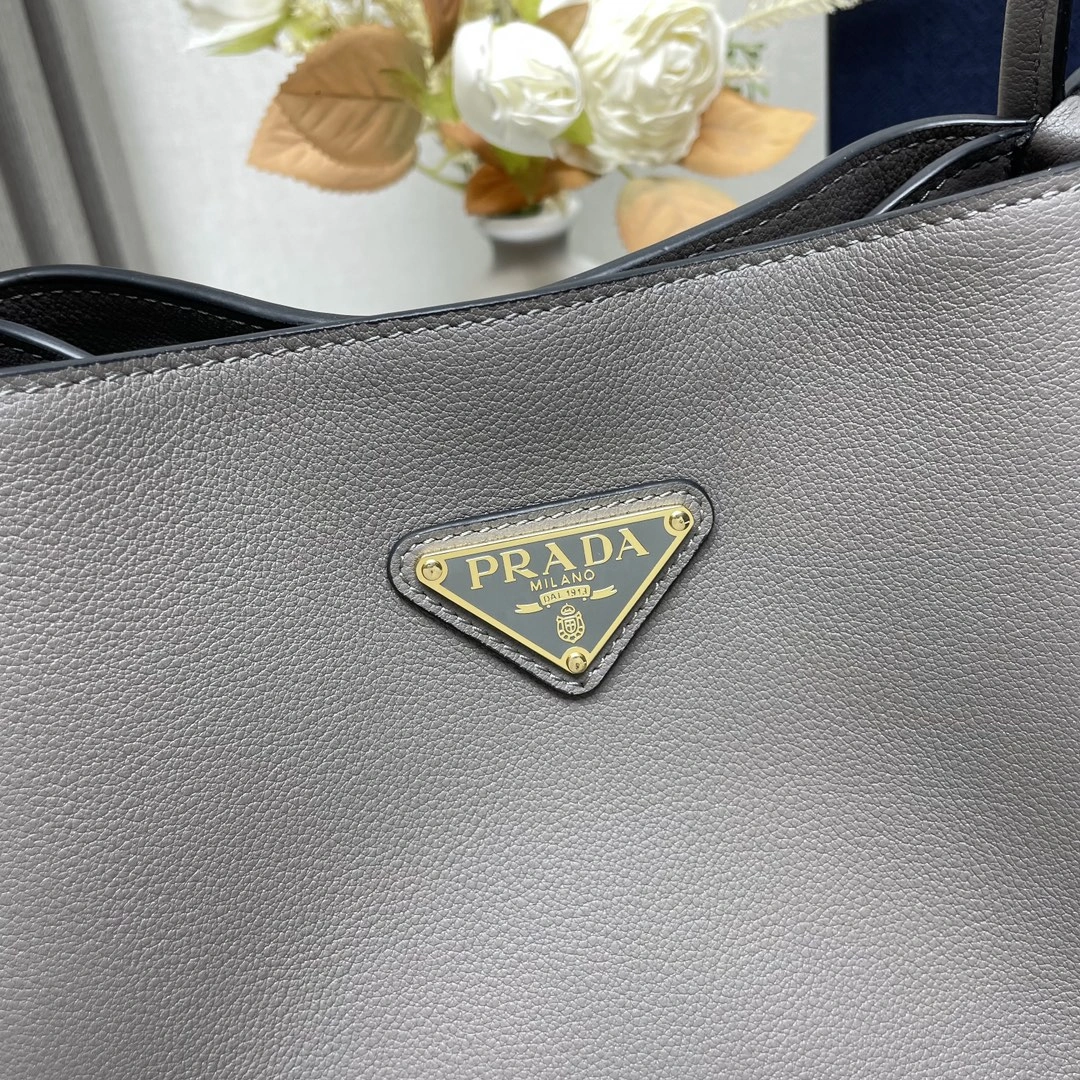 Premium Prada Shopping Bags 71669