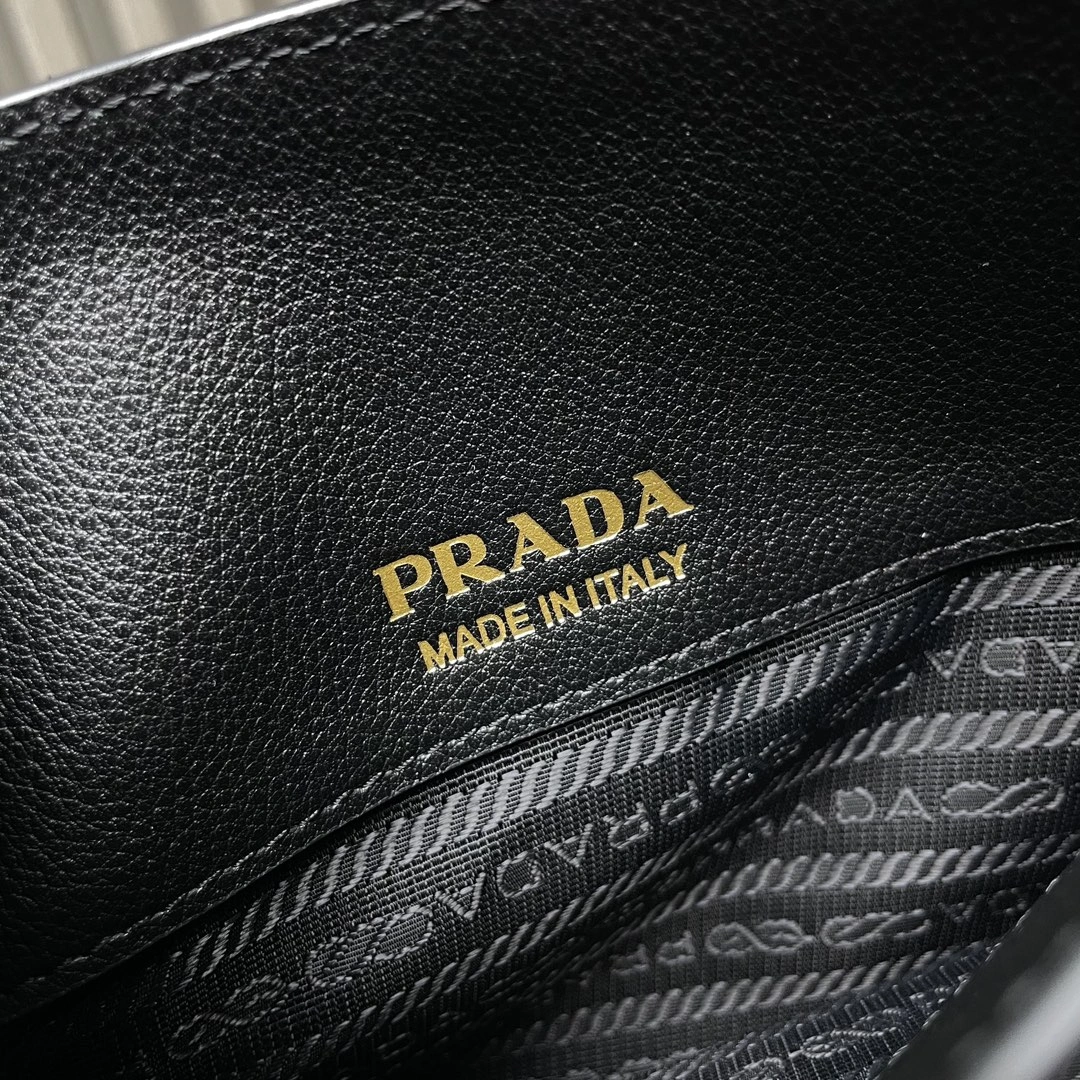 Prada Shopping Bags QuickDry 71635