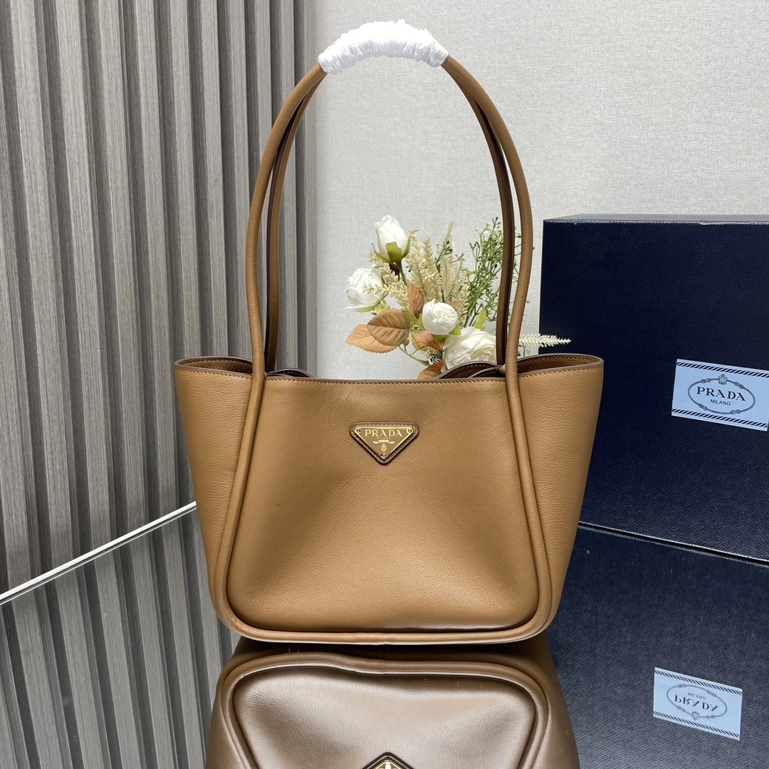 Prada Shopping Bags Seasonal 71640