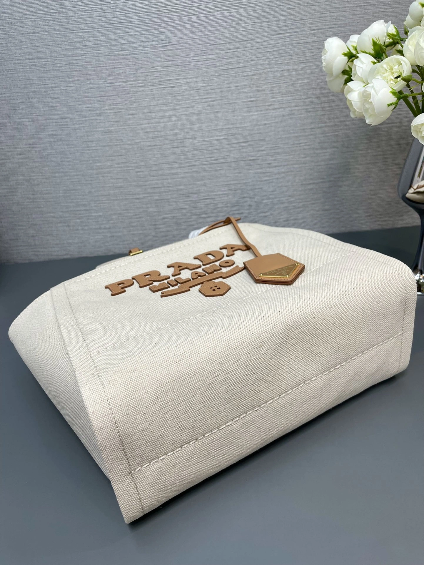 Comfortable Prada Shopping Bags 71663
