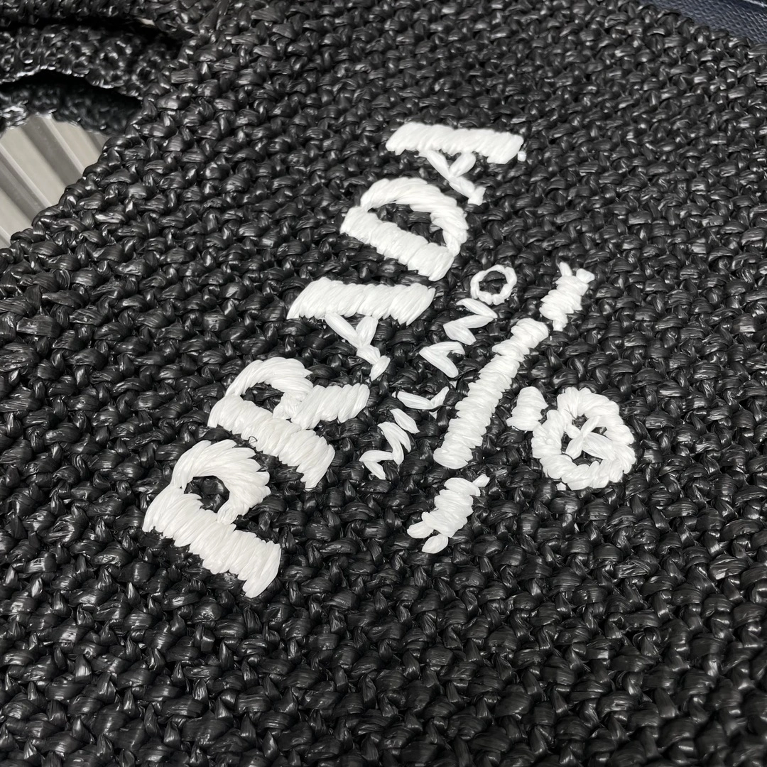 WellDesigned Prada Shopping Bags 71638