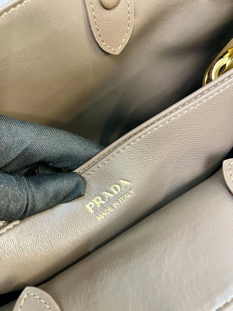 Prada Shopping Bags Sophisticated 66497