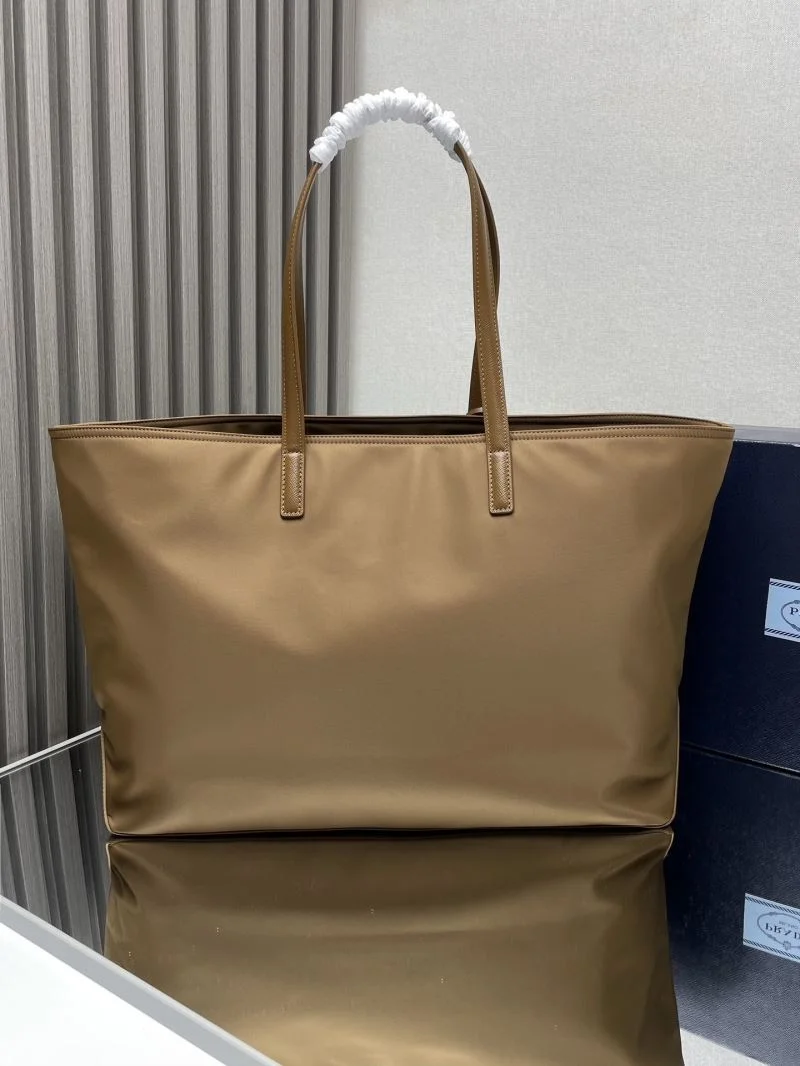 GoAnywhere Prada Shopping Bags 45131