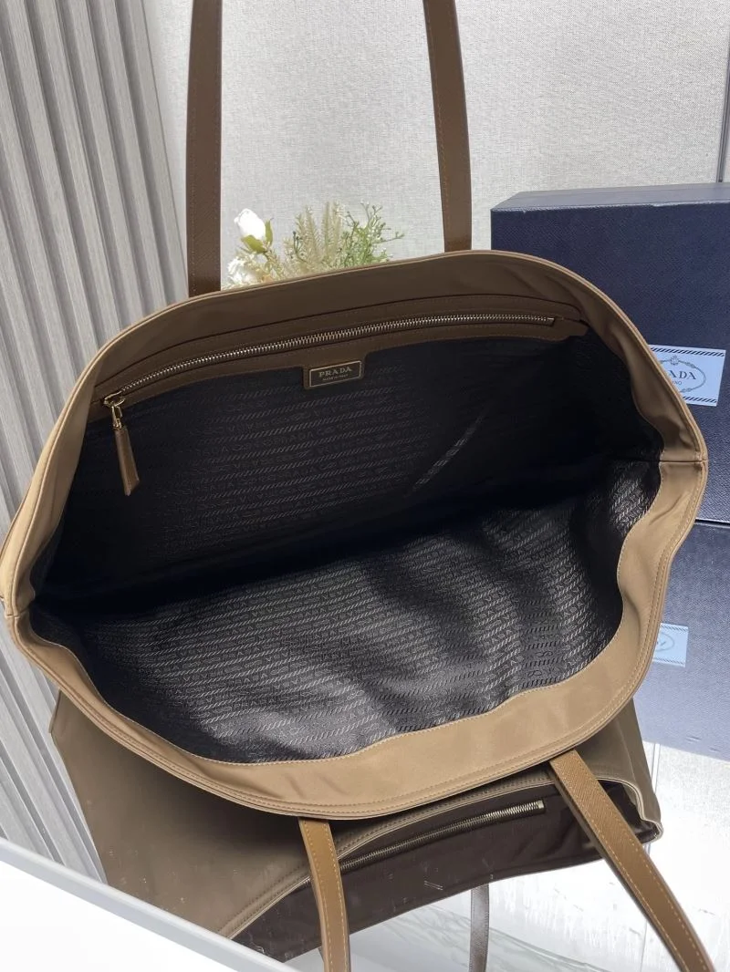 GoAnywhere Prada Shopping Bags 45131