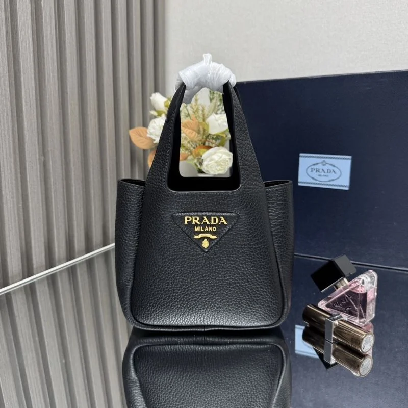 Elegant Prada Shopping Bags 45123