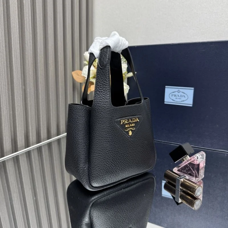 Elegant Prada Shopping Bags 45123