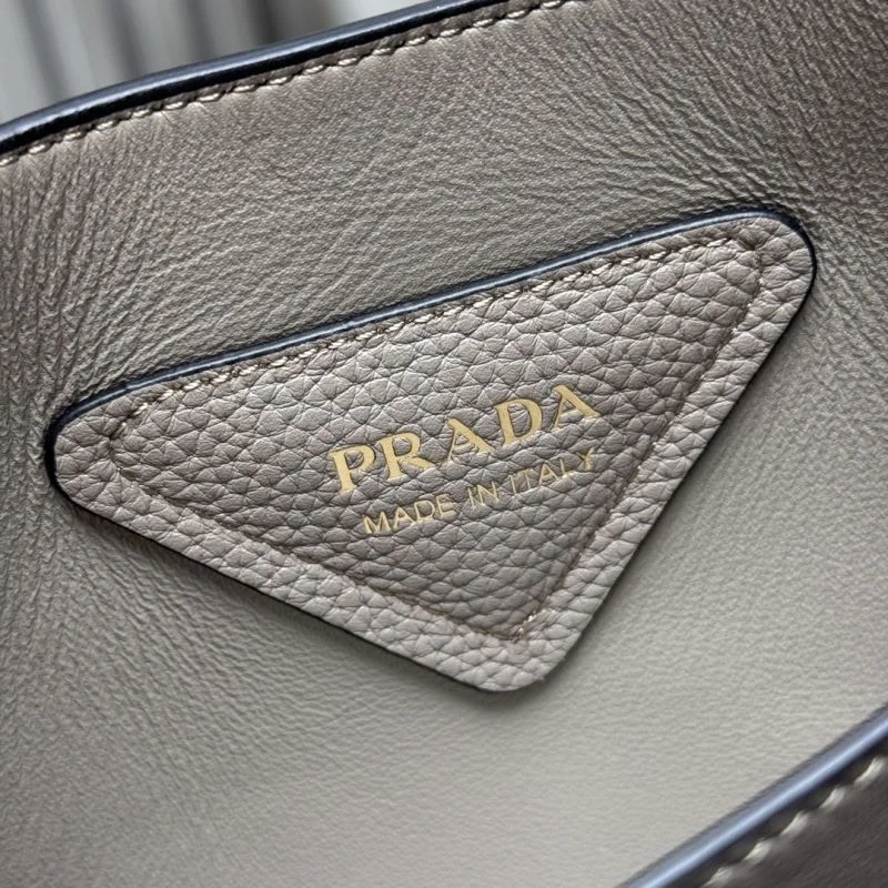 Prada Shopping Bags OnTrend 45119