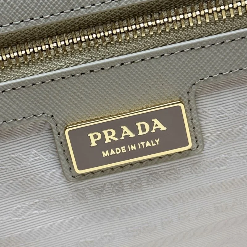 Prada Shopping Bags ModernLook 45158