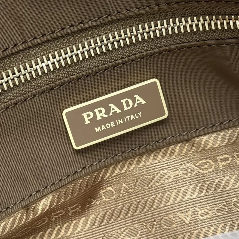 Prada Shopping Bags Vibrant 45098