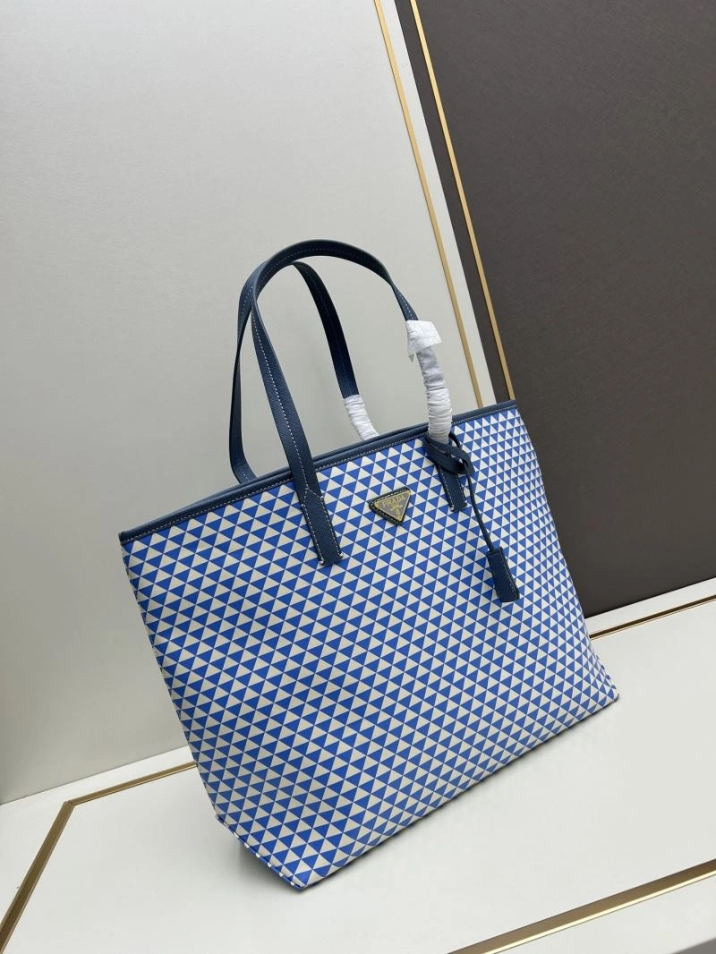 WellDesigned Prada Shopping Bags 82771