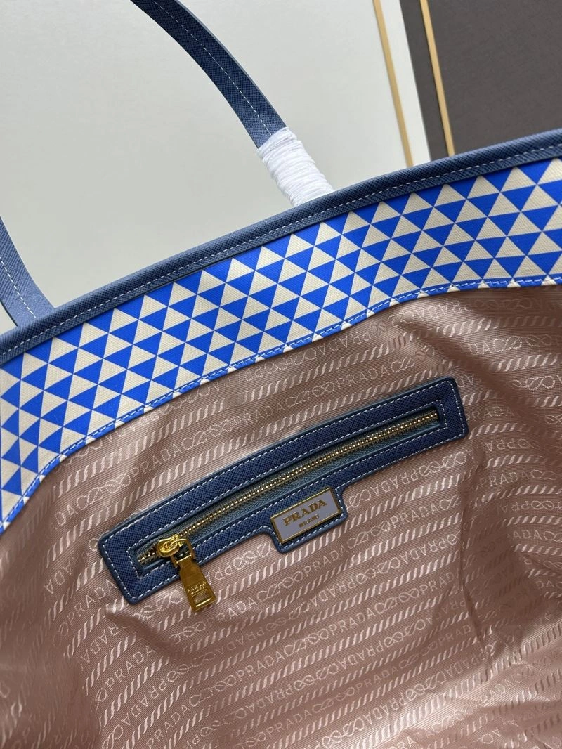 WellDesigned Prada Shopping Bags 82771