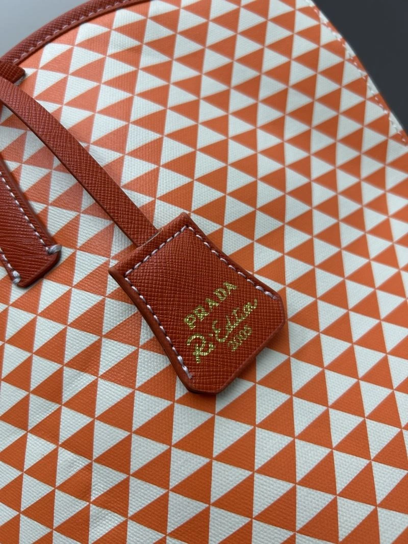 Unisex Prada Shopping Bags 82724