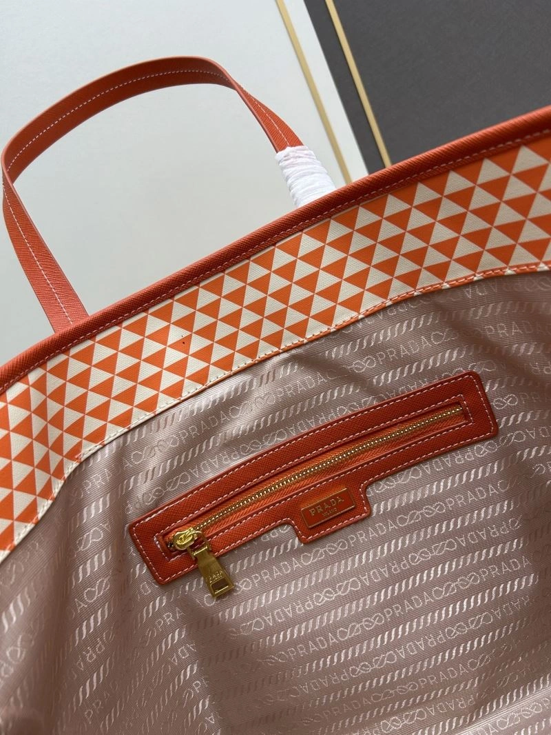 Unisex Prada Shopping Bags 82724