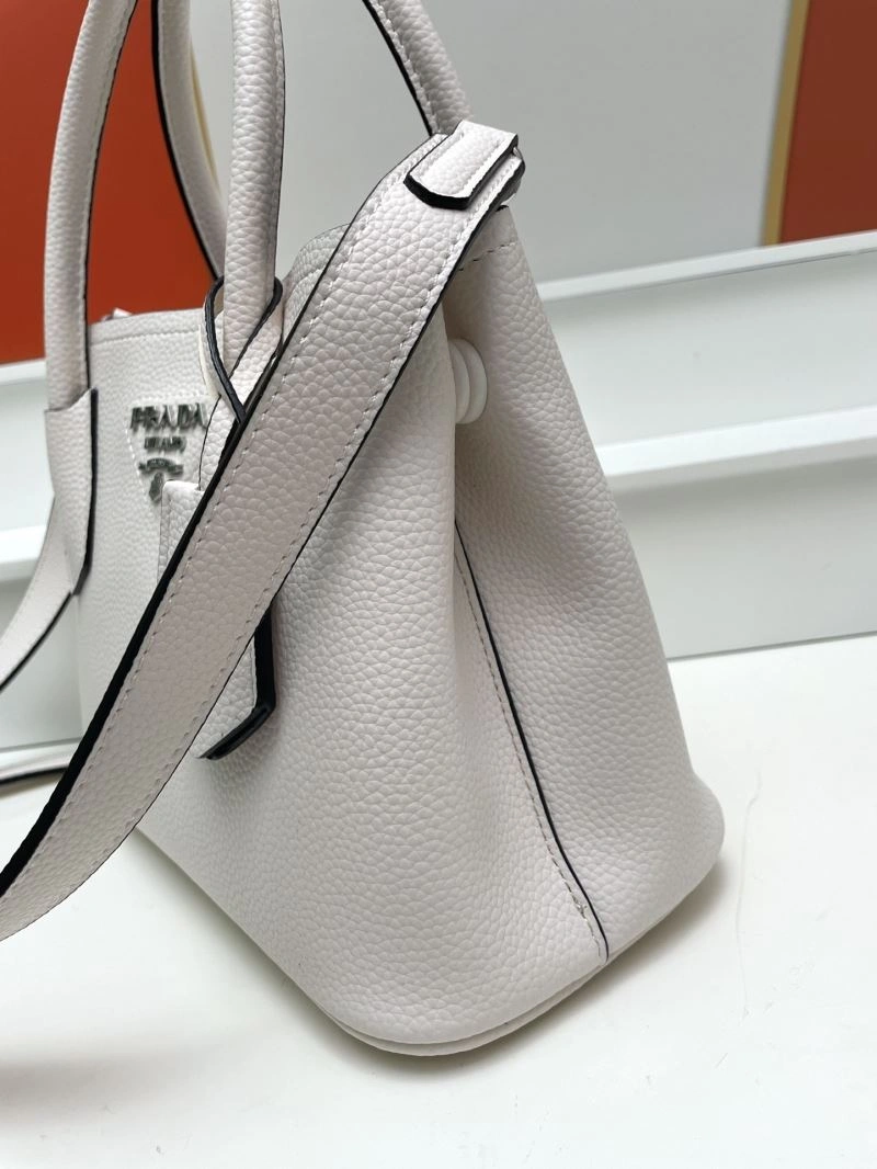 Prada Shopping Bags Sporty 82728
