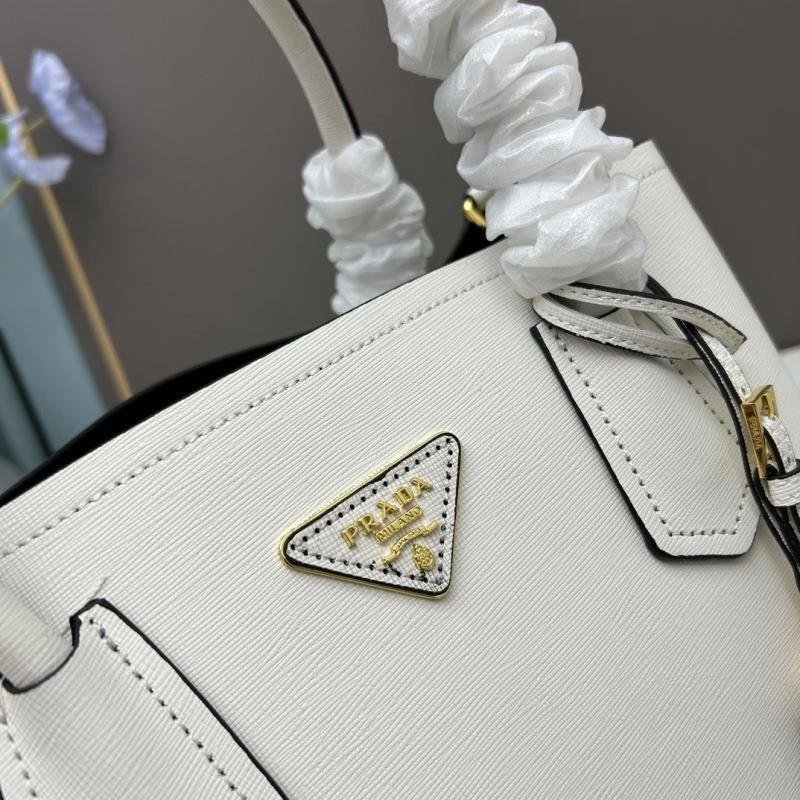 Prada Shopping Bags TimelessDesign 82703