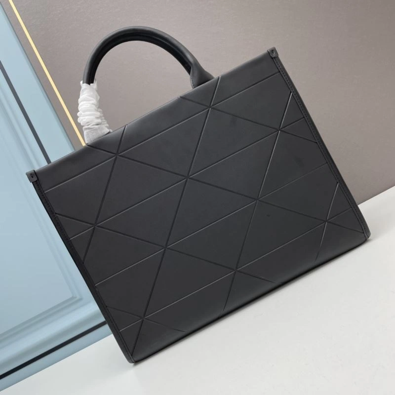 EyeCatching Prada Shopping Bags 82695