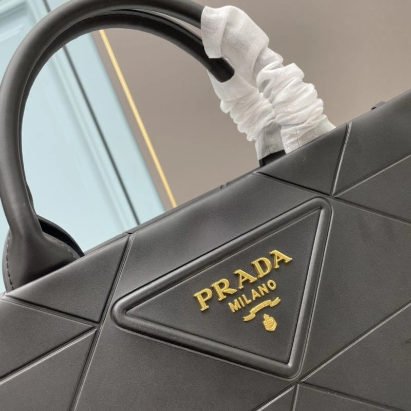 EyeCatching Prada Shopping Bags 82695