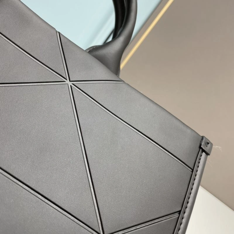 EyeCatching Prada Shopping Bags 82695