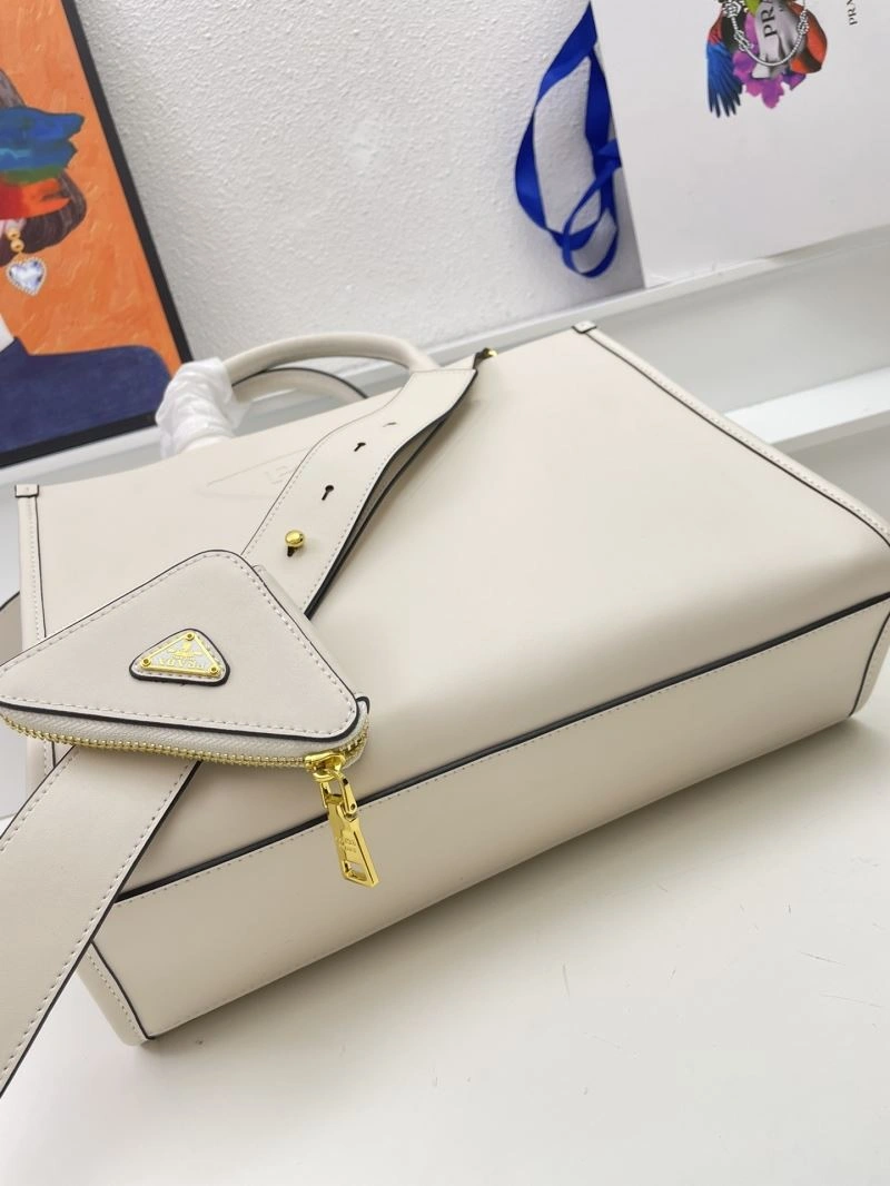 Timeless Prada Shopping Bags 82683