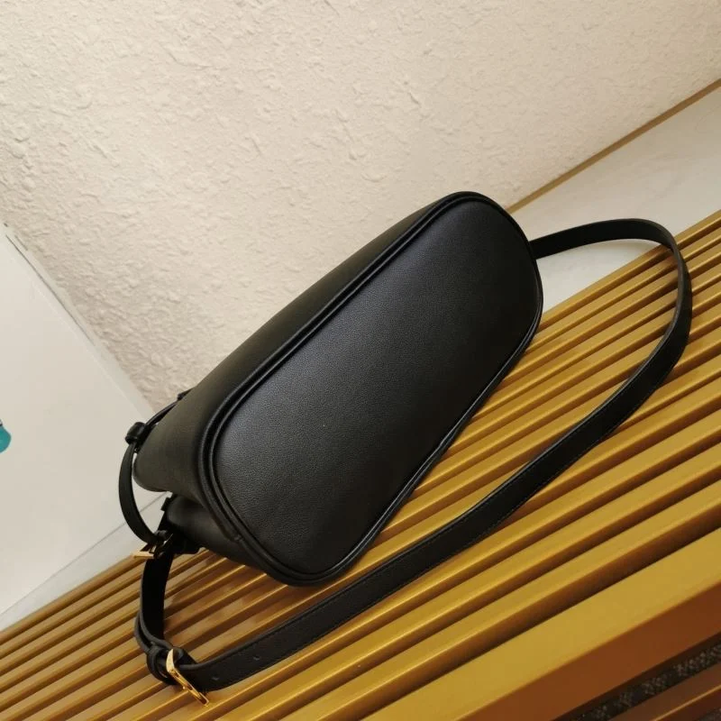 Breathable Prada Shopping Bags 37723
