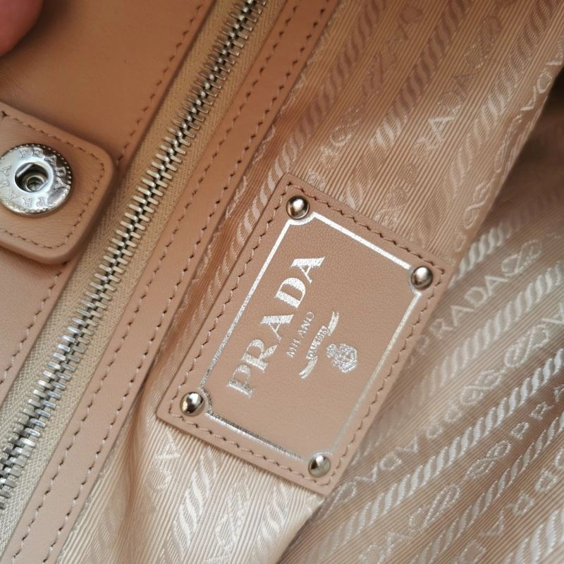Casual Prada Shopping Bags 74812