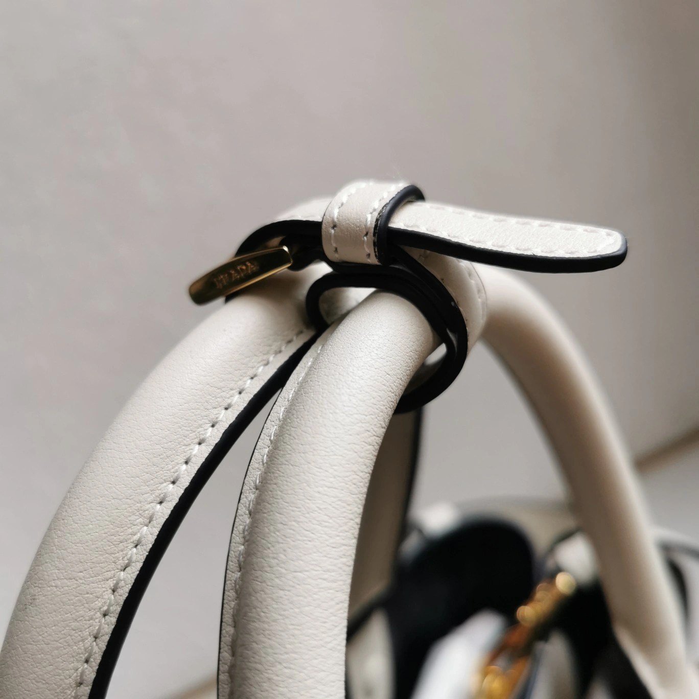 Soft Prada Shopping Bags 73598