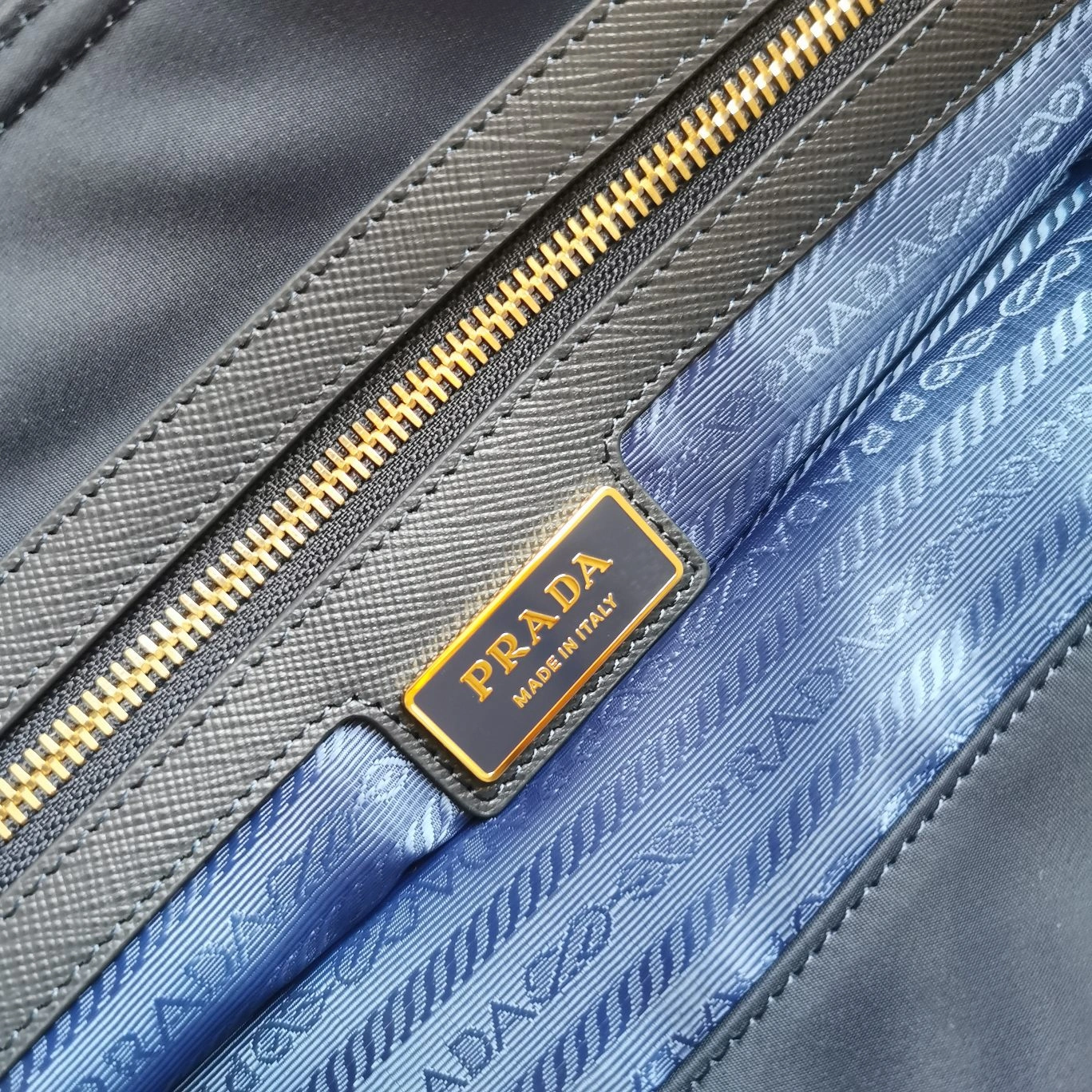 Prada Shopping Bags Soft 73592