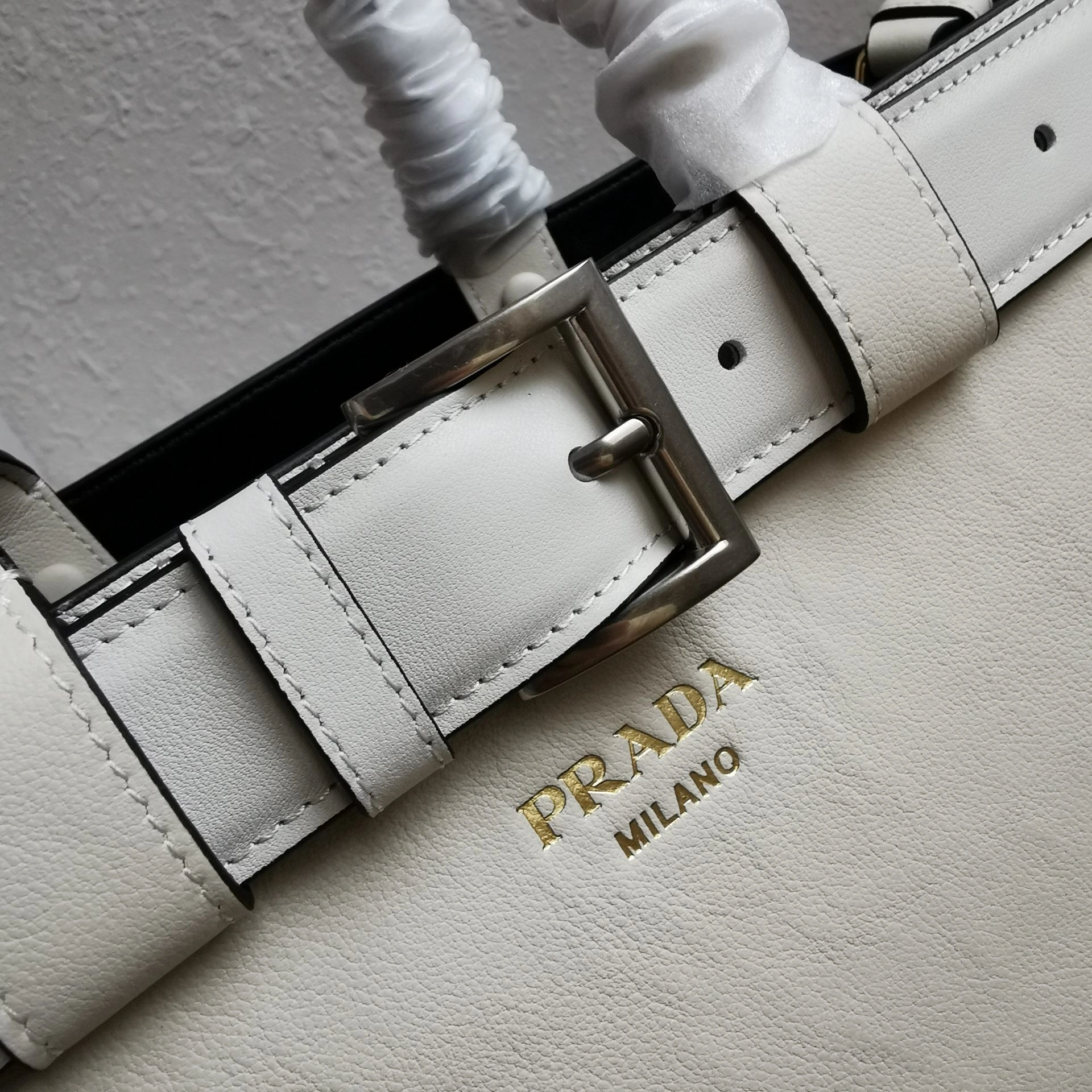 Prada Shopping Bags AllSeason 73578