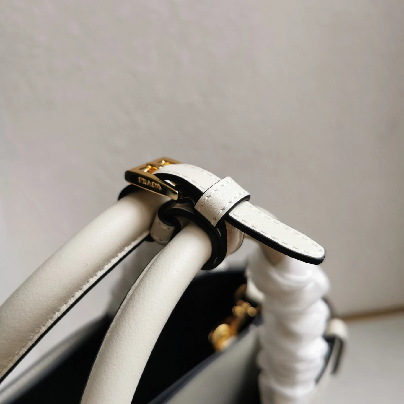 Prada Shopping Bags AllSeason 73578