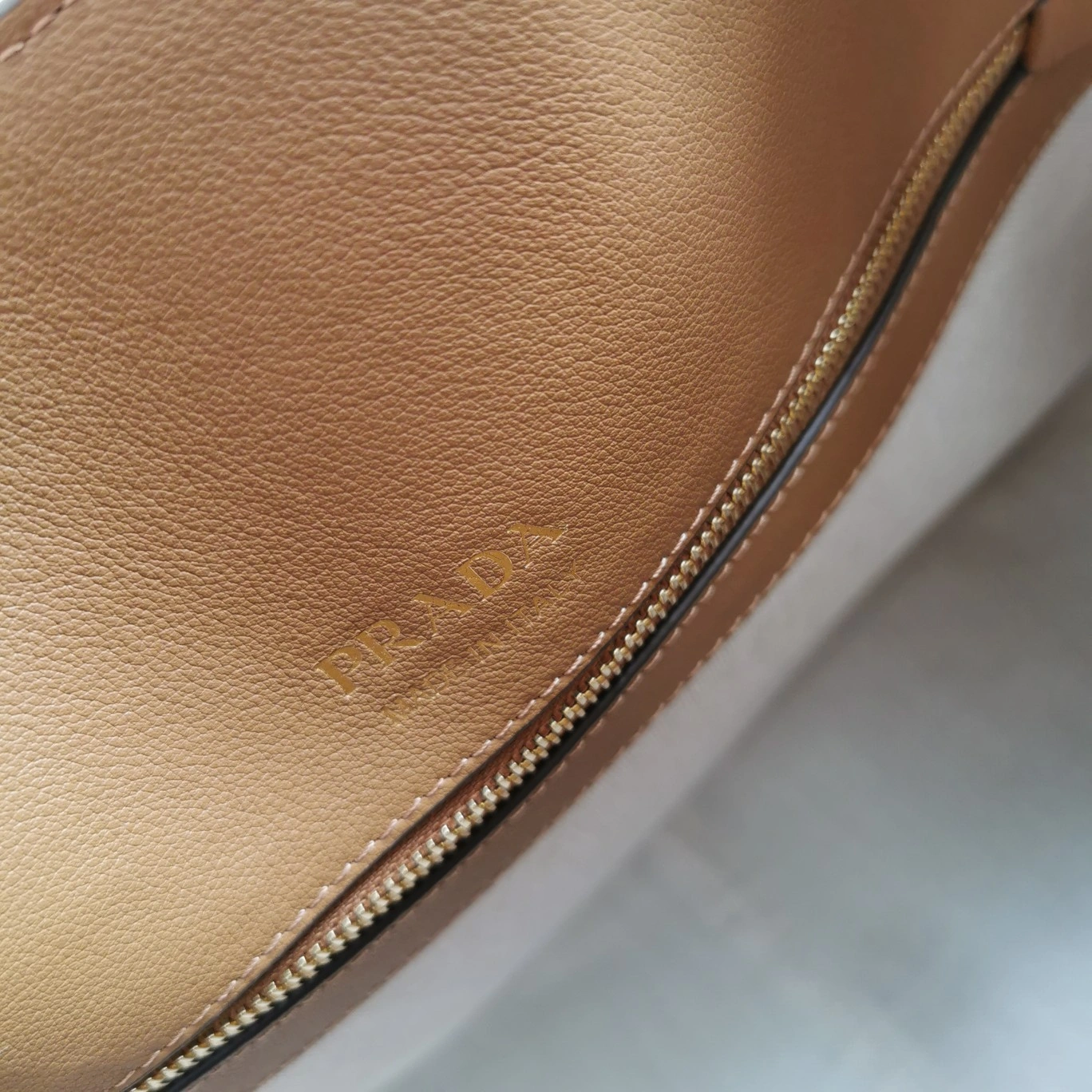 Prada Shopping Bags Stylish 71560